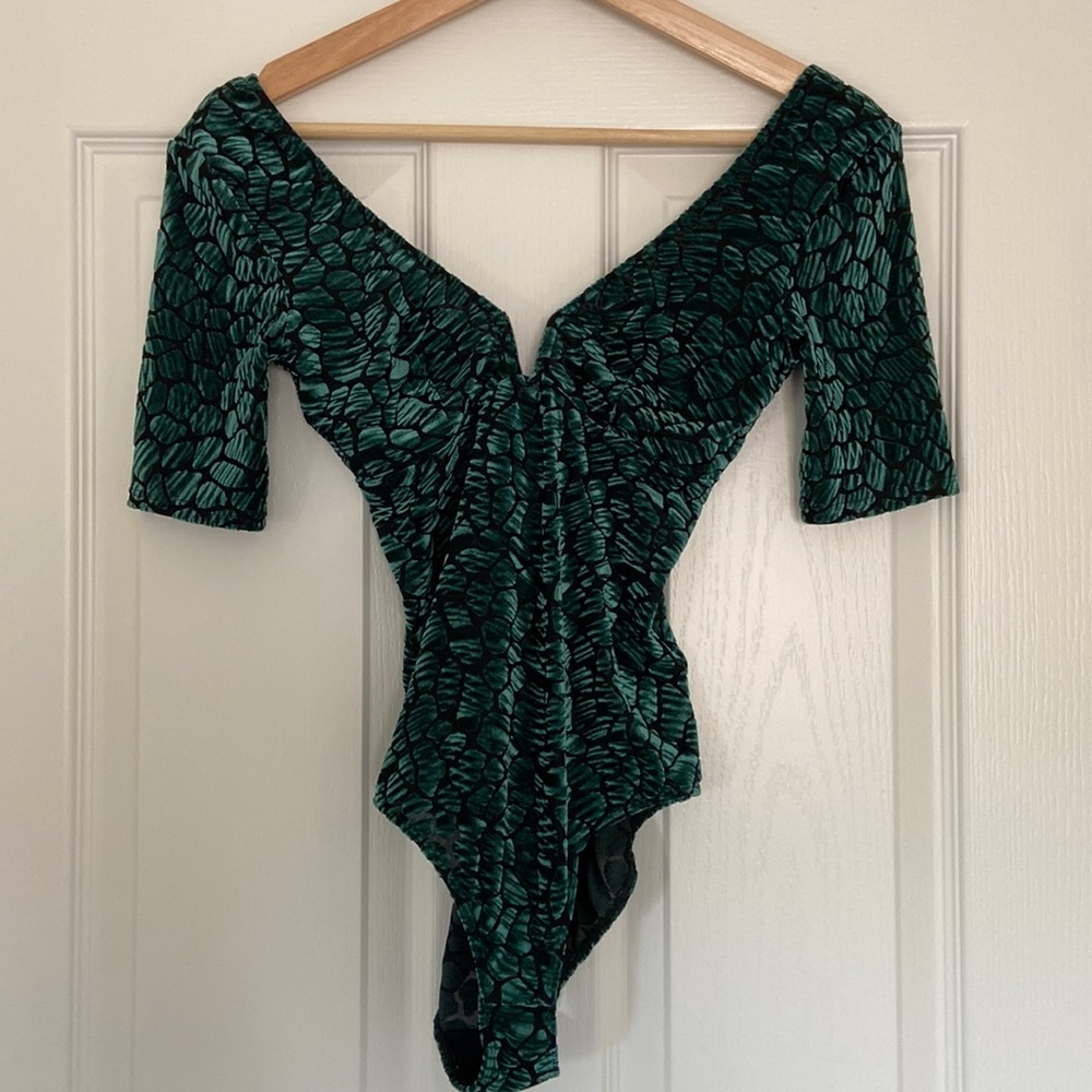 & Other Stories Velvet Bodysuit
